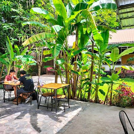 Hotel Ground Zero Martial Arts And Yoga Ciudad de Siem Riep Exterior foto