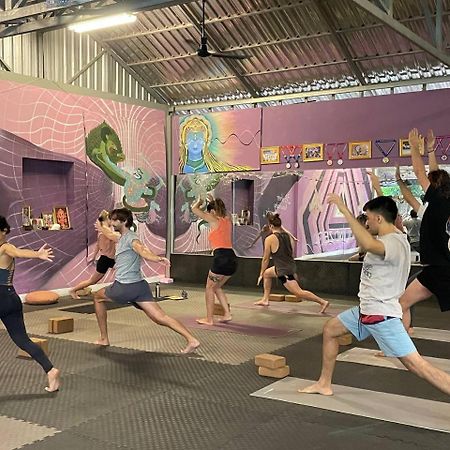 Hotel Ground Zero Martial Arts And Yoga Ciudad de Siem Riep Exterior foto