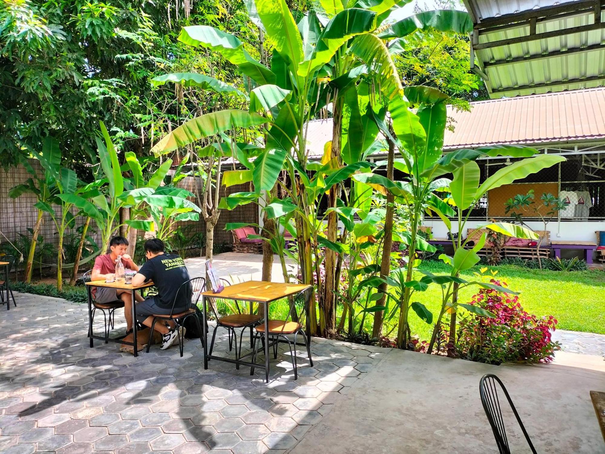 Hotel Ground Zero Martial Arts And Yoga Ciudad de Siem Riep Exterior foto